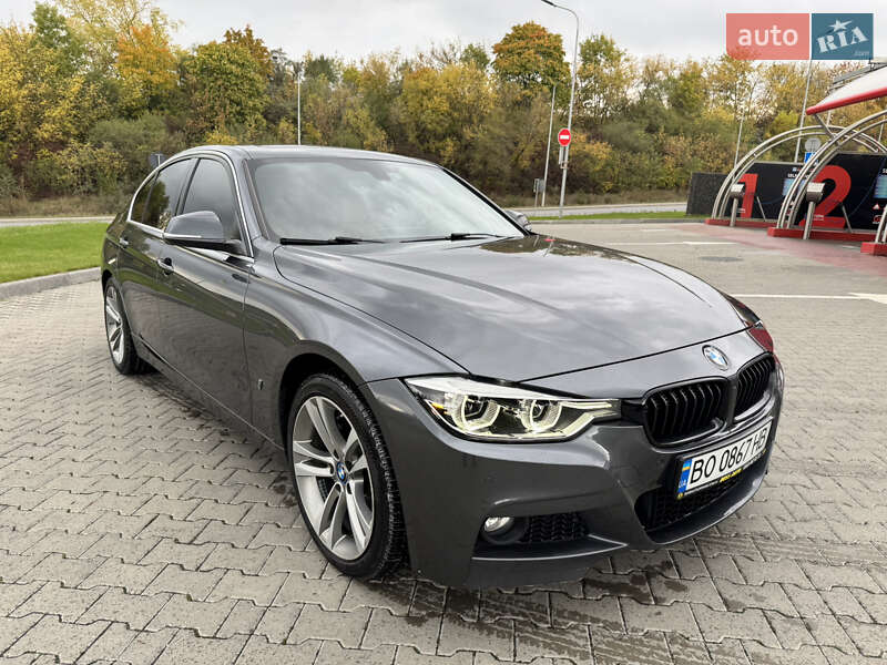Седан BMW 3 Series 2017 в Зборове