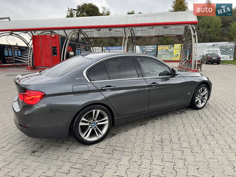 Седан BMW 3 Series 2017 в Зборове