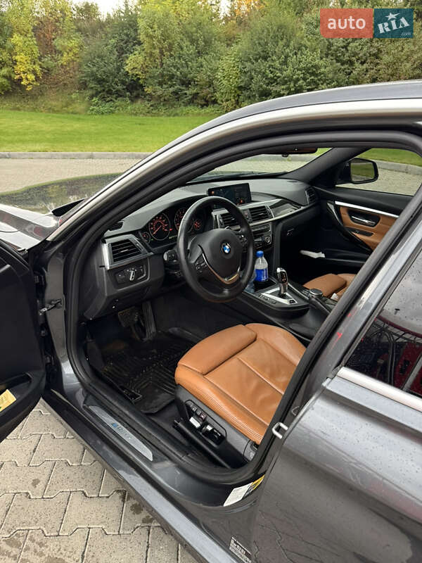 Седан BMW 3 Series 2017 в Зборове