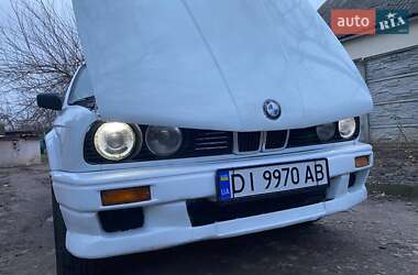 Седан BMW 3 Series 1985 в Лохвице