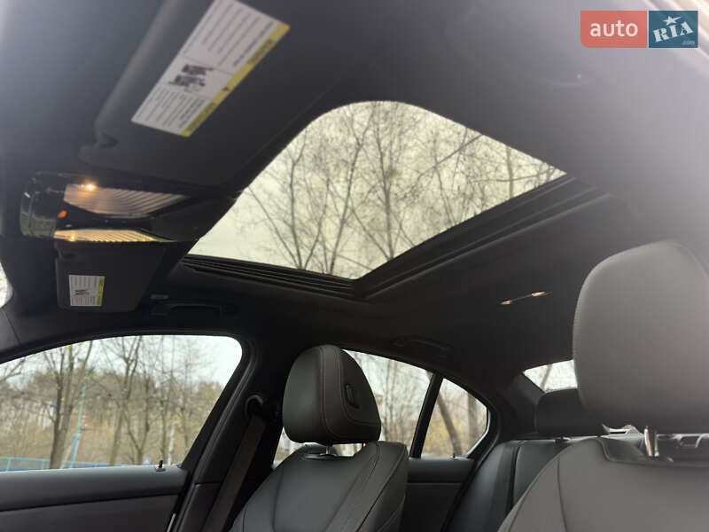 Седан BMW 3 Series 2022 в Киеве фото 18 Седан BMW 3 Series 2022 в Киеве