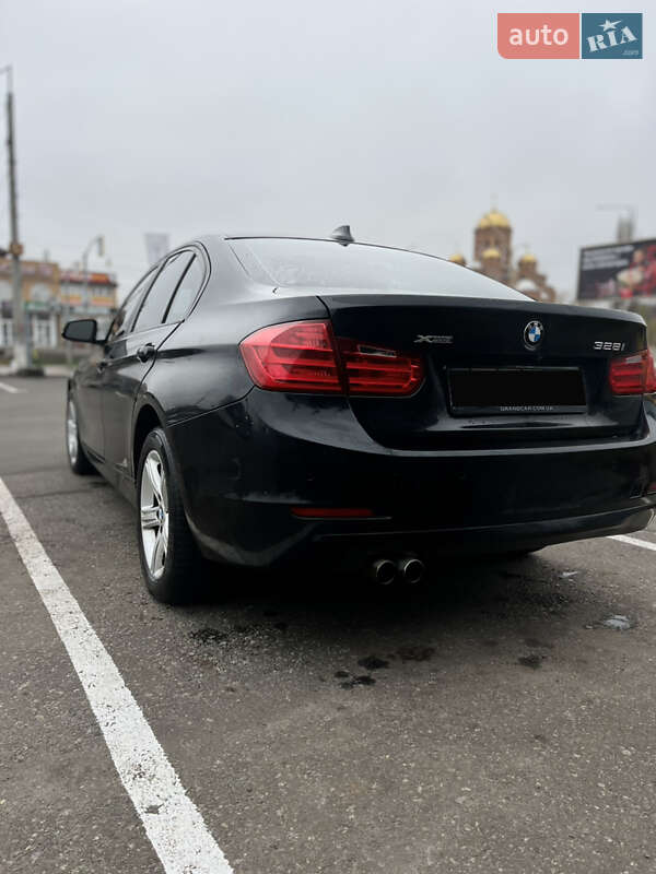 Седан BMW 3 Series 2014 в Литине