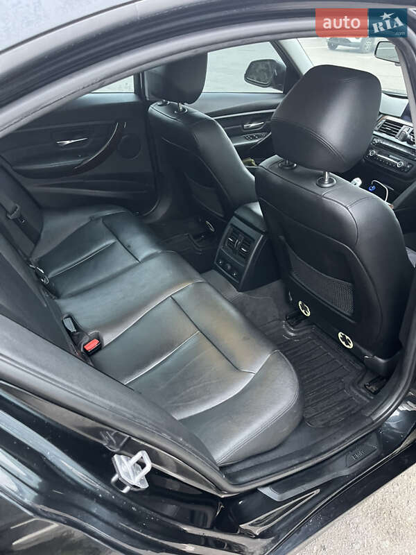 Седан BMW 3 Series 2014 в Литине