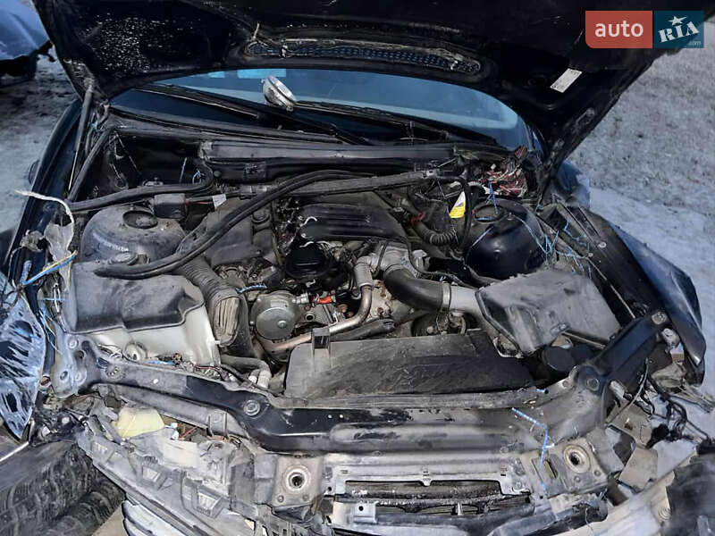 Седан BMW 3 Series 2002 в Сторожинці