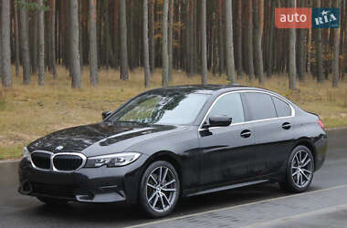 Седан BMW 3 Series 2019 в Львове