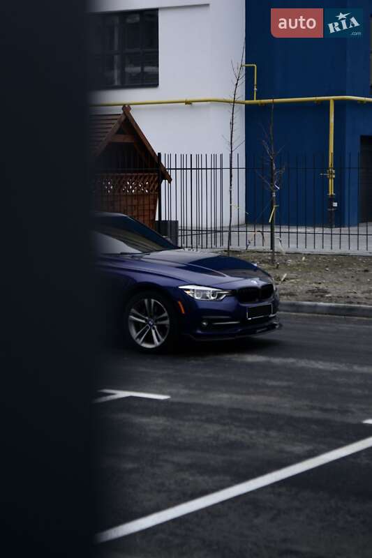 Седан BMW 3 Series 2016 в Черкасах