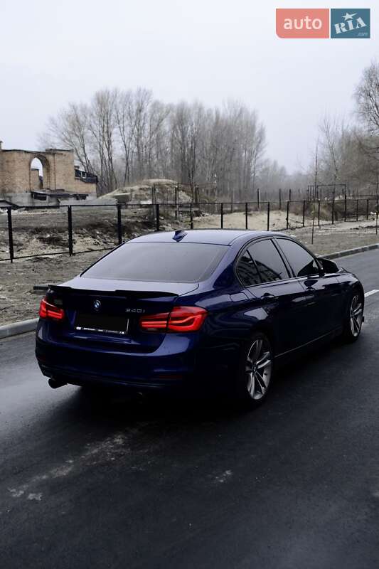 Седан BMW 3 Series 2016 в Черкасах