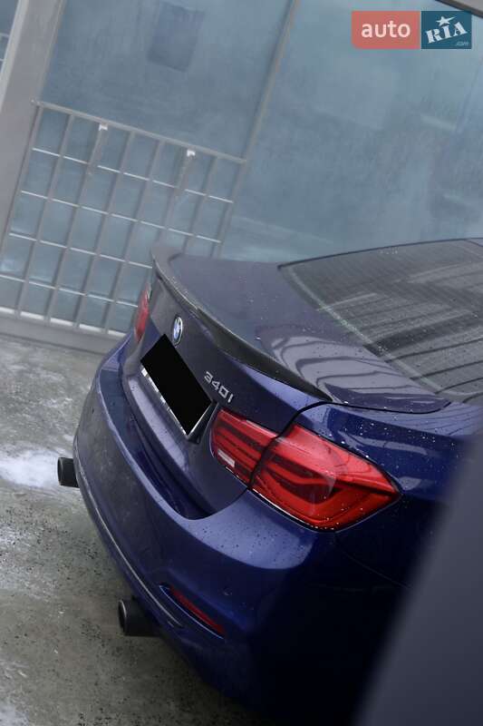 Седан BMW 3 Series 2016 в Черкасах