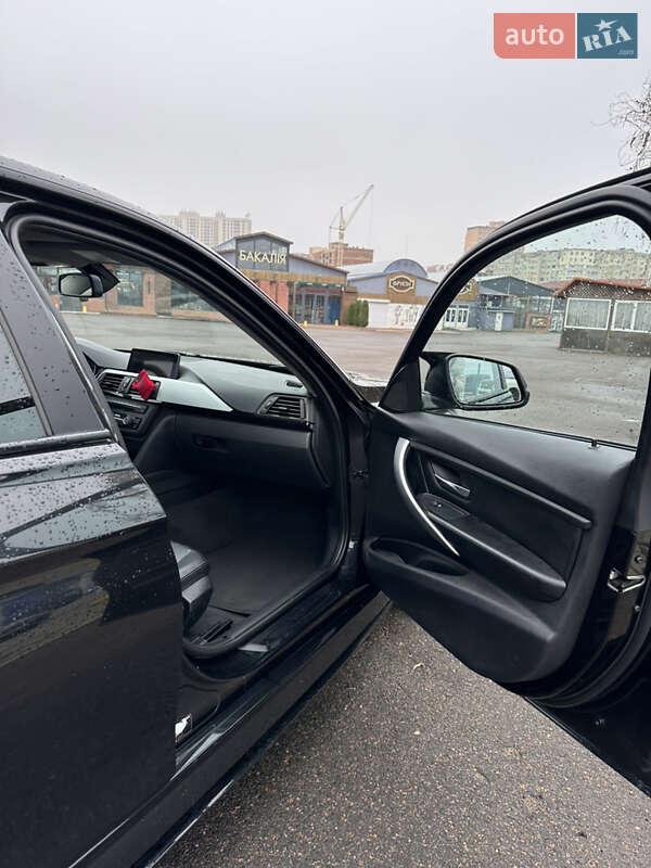 Седан BMW 3 Series 2012 в Одесі