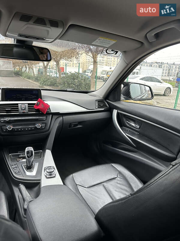 Седан BMW 3 Series 2012 в Одесі