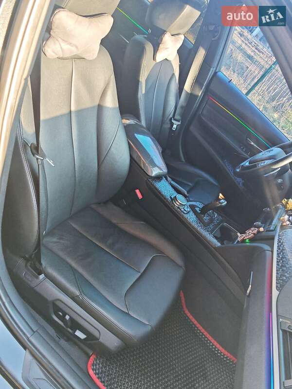 Седан BMW 3 Series 2014 в Чернівцях