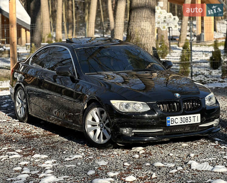 BMW 3 Series 2010