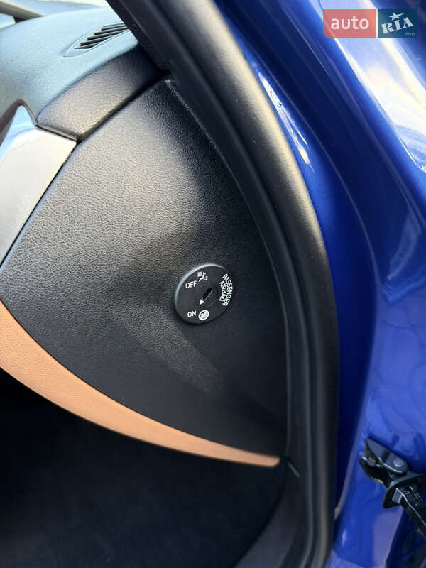 Седан BMW 3 Series 2022 в Одесі