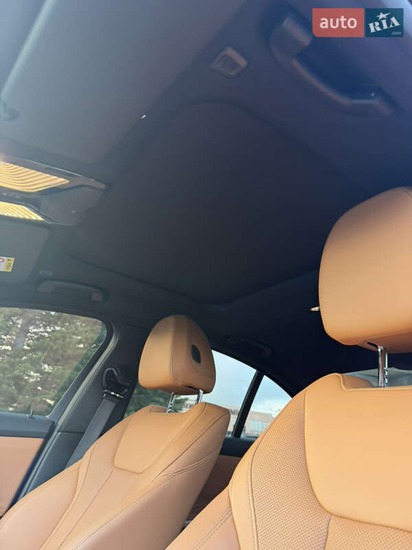 Седан BMW 3 Series 2022 в Одесі