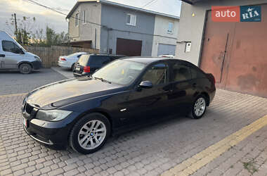 Седан BMW 3 Series 2006 в Волочиске