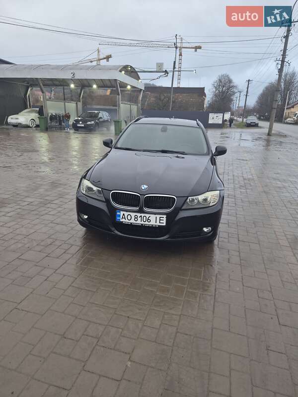 BMW 3 Series 2011 BMW 3 Series 2011