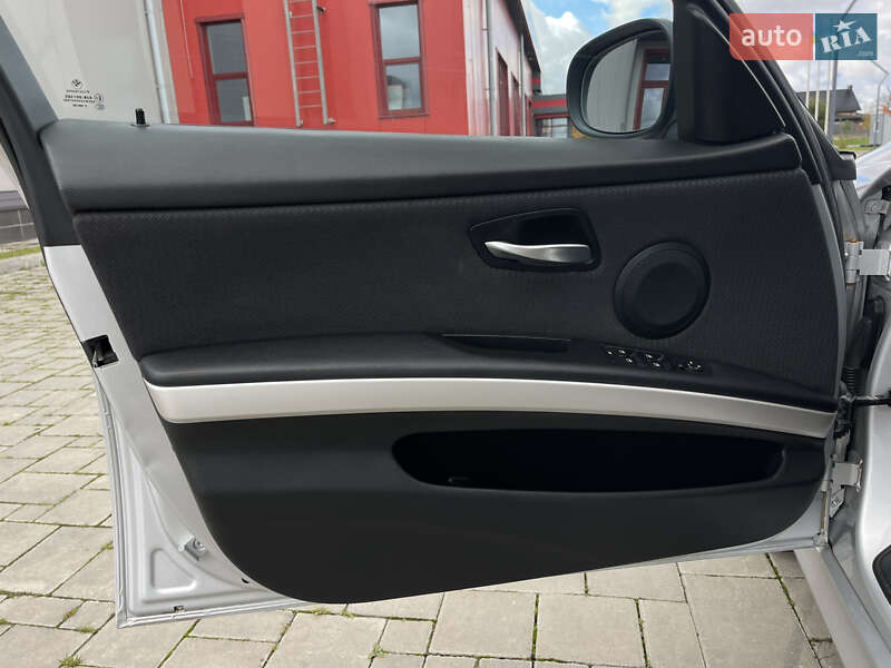 Універсал BMW 3 Series 2010 в Рівному