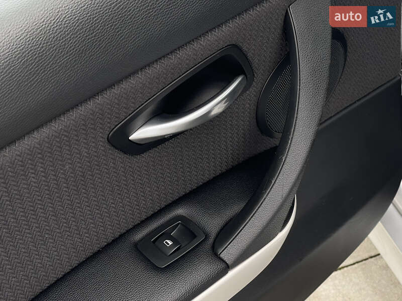 Універсал BMW 3 Series 2010 в Рівному