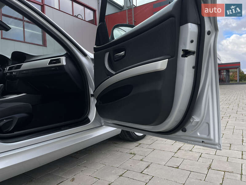 Універсал BMW 3 Series 2010 в Рівному