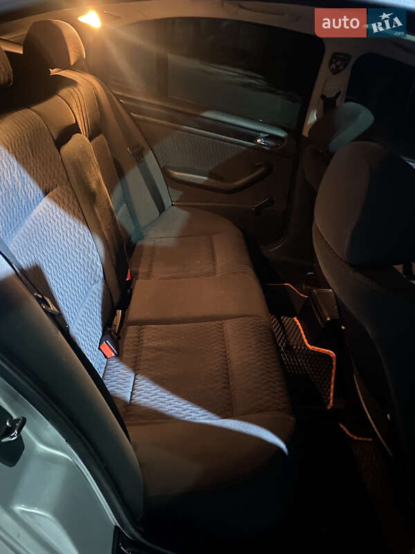 Седан BMW 3 Series 1999 в Виннице