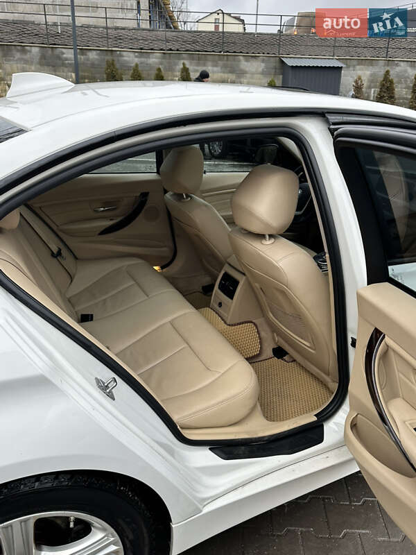 Седан BMW 3 Series 2014 в Хмельницькому