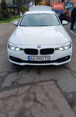 Седан BMW 3 Series 2017 в Киеве