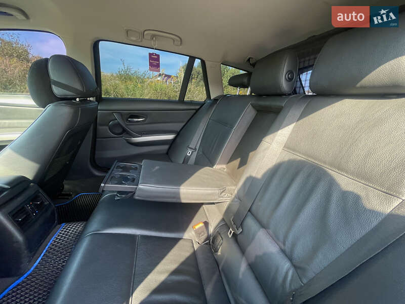 Універсал BMW 3 Series 2006 в Львові фото 27 Універсал BMW 3 Series 2006 в Львові