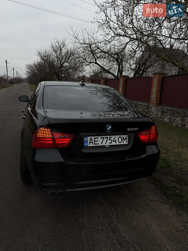 Седан BMW 3 Series 2011 в Днепре