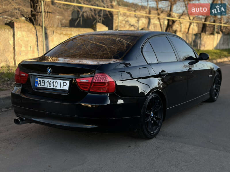 Седан BMW 3 Series 2005 в Могилев-Подольске
