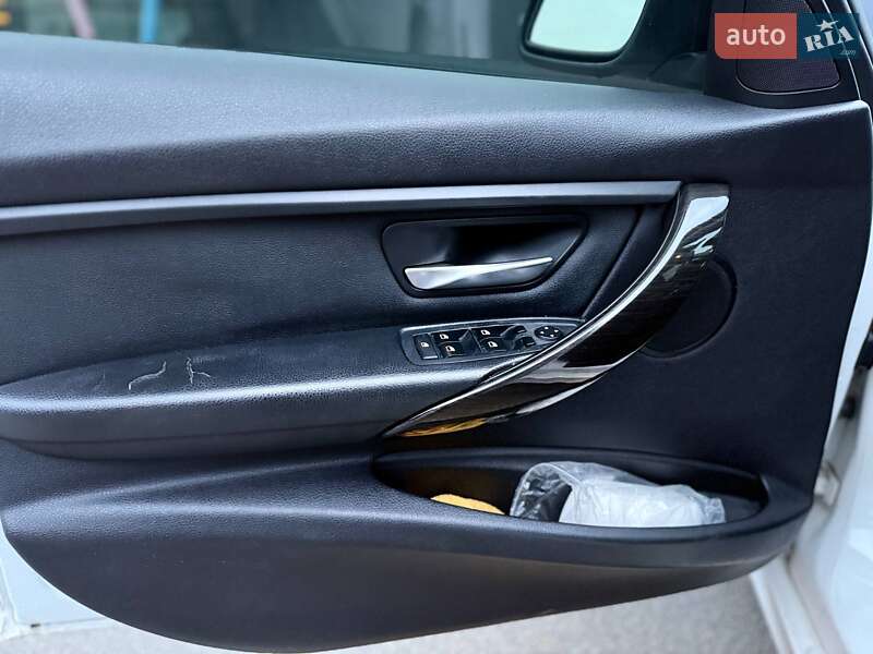 Седан BMW 3 Series 2014 в Києві фото 40 Седан BMW 3 Series 2014 в Києві