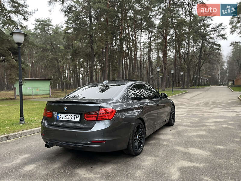 Седан BMW 3 Series 2013 в Чернигове