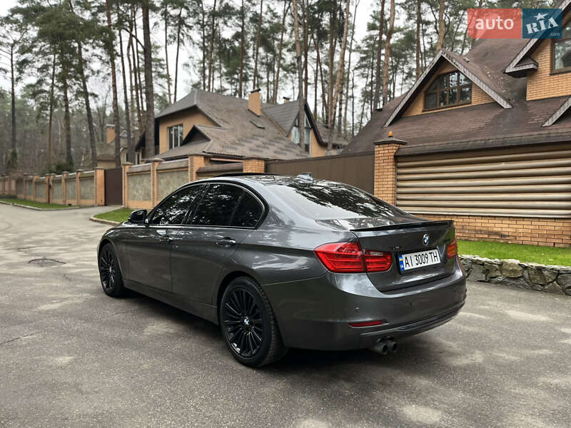 Седан BMW 3 Series 2013 в Чернигове