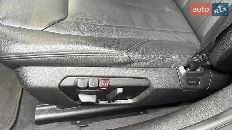 Седан BMW 3 Series 2014 в Києві