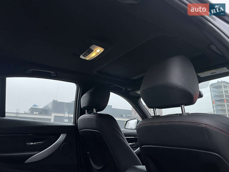 Седан BMW 3 Series 2015 в Києві