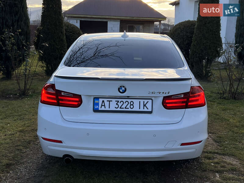 Седан BMW 3 Series 2012 в Богородчанах