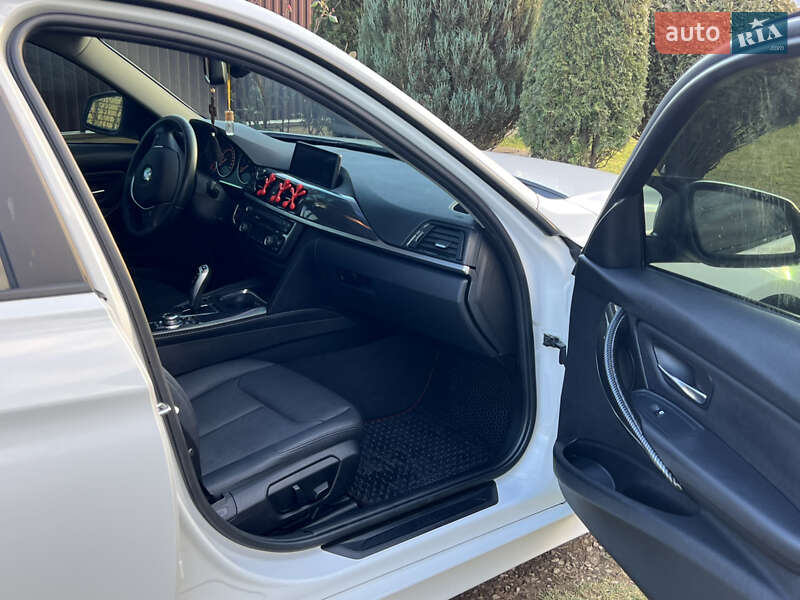 Седан BMW 3 Series 2012 в Богородчанах