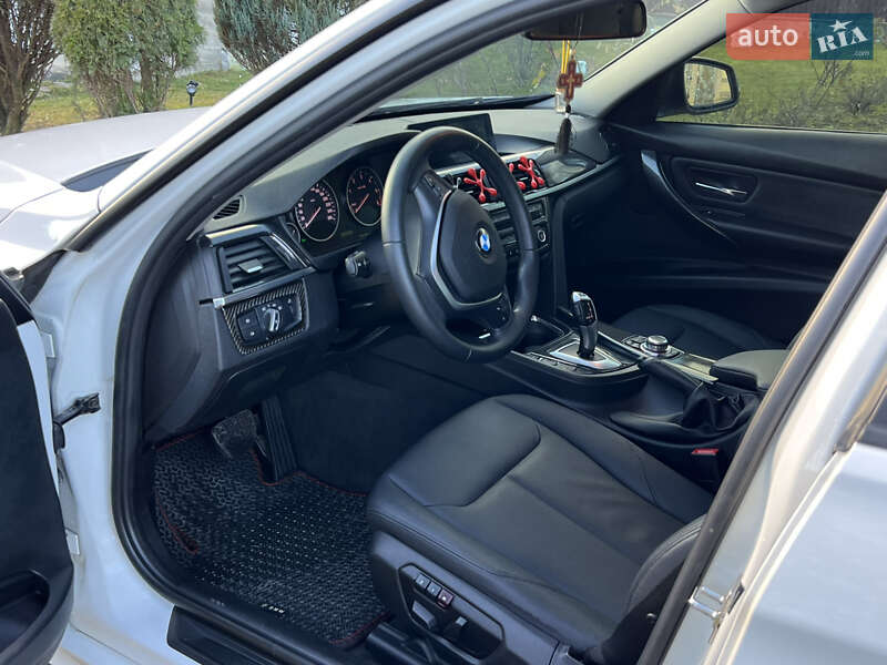 Седан BMW 3 Series 2012 в Богородчанах