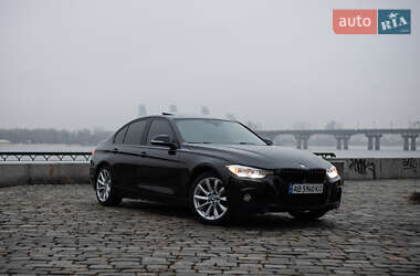 Седан BMW 3 Series 2015 в Киеве