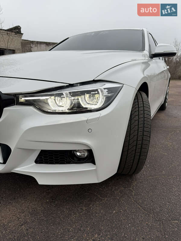 Седан BMW 3 Series 2017 в Кам'янському