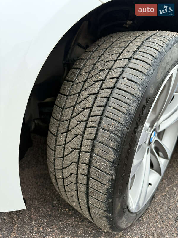 Седан BMW 3 Series 2017 в Кам'янському