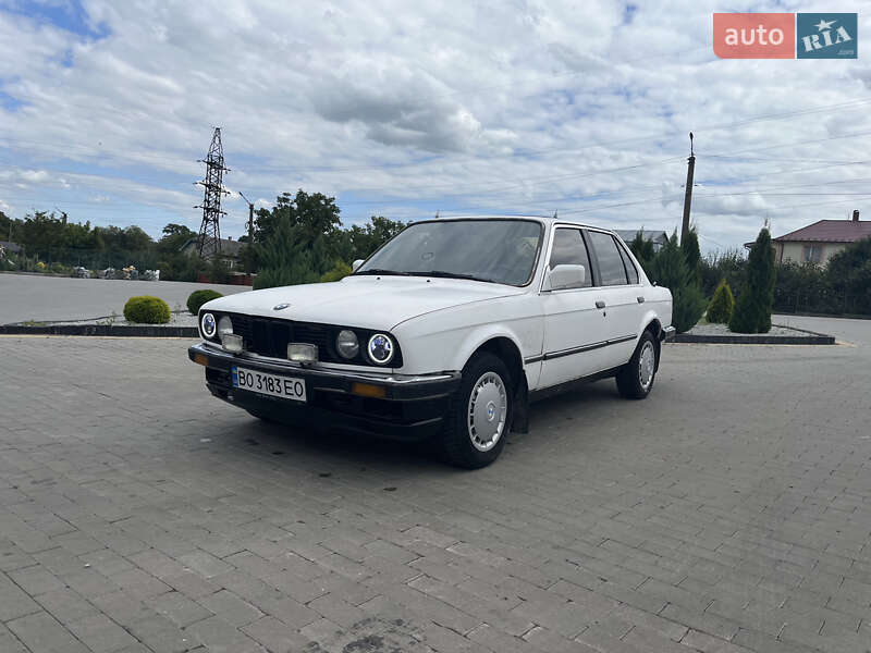 Седан BMW 3 Series 1986 в Городенке