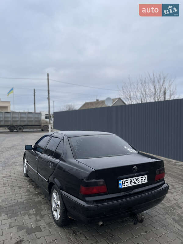 Седан BMW 3 Series 1994 в Николаеве фото 3 Седан BMW 3 Series 1994 в Николаеве