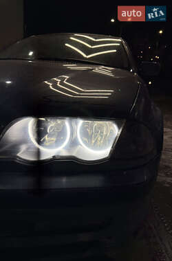 Седан BMW 3 Series 2000 в Черновцах