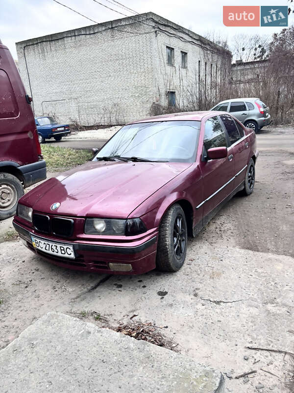 Седан BMW 3 Series 1991 в Львове