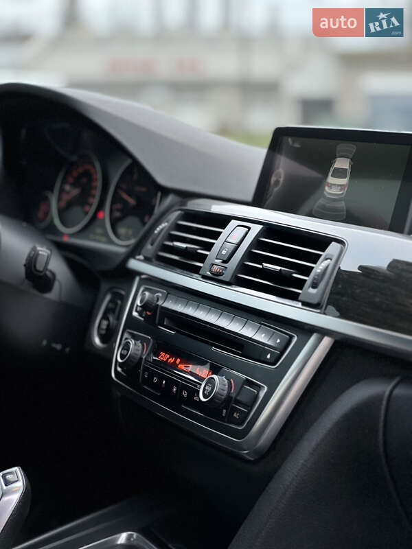 Седан BMW 3 Series 2015 в Николаеве