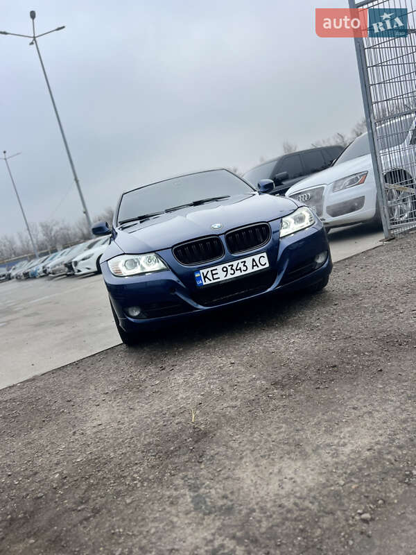Седан BMW 3 Series 2010 в Запорожье фото 2 Седан BMW 3 Series 2010 в Запорожье