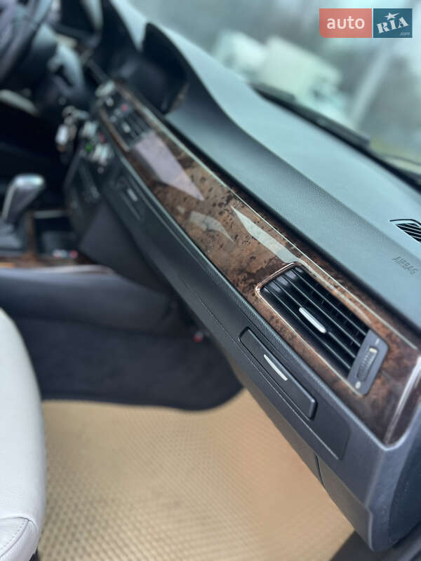 Седан BMW 3 Series 2010 в Запорожье фото 15 Седан BMW 3 Series 2010 в Запорожье