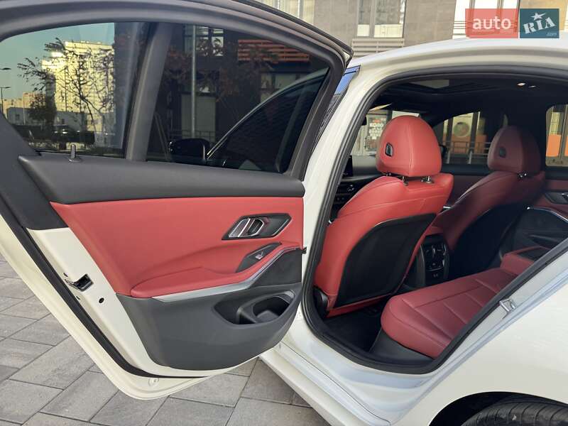 Седан BMW 3 Series 2025 в Києві