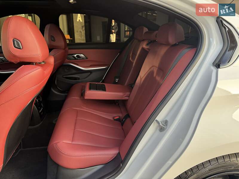 Седан BMW 3 Series 2025 в Києві