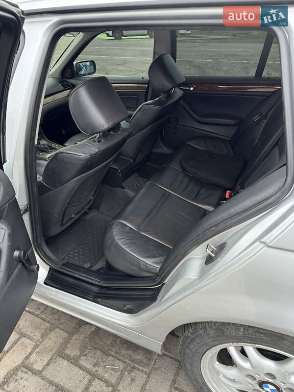 Универсал BMW 3 Series 2003 в Золотоноше